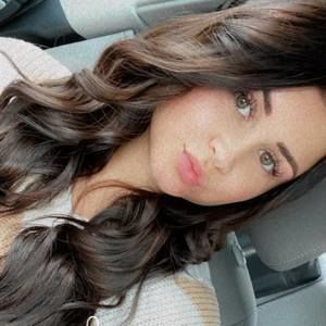 Meet your Posher, Iris